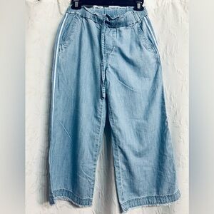 J. Jill Soft Blue Loose & Lightweight Denim, Flare Legs & White Lines Pants XS